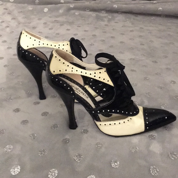 Yves Saint Laurent tuxedo heels - Picture 3 of 6